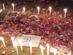 Seruan Solidaritas untuk Korban Tragedi 31 Mei, Warga Parung Panjang Gelar Aksi Malam Berkabung