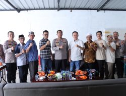 Mengetuk Hati Warga, Kapolres Metro Jakbar Bersilaturahmi ke Rumah Tokoh Masyarakat Tamansari