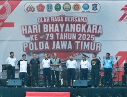 Soliditas Polda Jatim Bersama TNI dan Forkopimda Olahraga Bersama Sambut Hari Bhayangkara ke -79