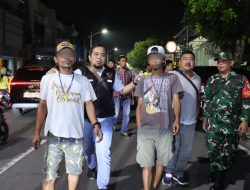 Respon Cepat Aduan Warga, Polres Jakbar Bersama Polsek Grogol Petamburan dan 3 Pilar Tertibkan Jukir Liar di Grogol Petambura