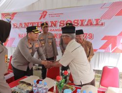 Sambut Hari Bhayangkara ke – 79 Polres Blitar Salurkan Bantuan Sosial Warga Kampung Baru