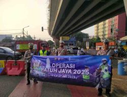 Hari Ke-8 Operasi Patuh Jaya 2025, Satlantas Jakbar Gencar Edukasi Pengguna Jalan Hingga Sosialisasi Di Kantor Walikota Jakbar