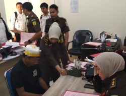 Polda Sulteng Serahkan 2 Tersangka Specialis Curanmor Kepada Kejari Sigi