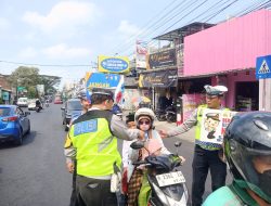 Operasi Patuh Semeru 2025 Polres Malang Sapa Pengendara, Sosialisasikan Kamseltibcarlantas