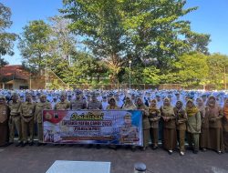 Polisi Masuk Sekolah: Sosialisasi Operasi Patuh Candi 2025 Gaet Generasi Tertib Berlalu Lintas