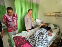 Kapolresta Pati Besuk Korban Kerusuhan Aksi 13 Agustus di RSUD Soewondo