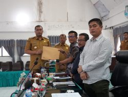 Bupati Toba Sampaikan RPKUA dan RPPPAS, Selanjutnya Dibahas Oleh Banggar DPRD Toba