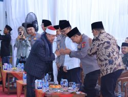 Kapolri Hadiri Haul Pondok Bubtet Pesantren di Cirebon, Ulama dan Polri saling Melengkapi