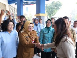 Wabup Tangerang Dampingi Menkomdigi Cek Kesehatan Gratis