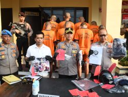 Polisi Berhasil Amankan 91 Orang Diduga Pelaku Kerusuhan dan Pengrusakan di DPRD Kota Madiun
