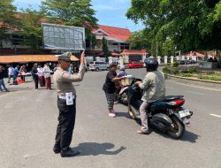 Pengamanan Humanis, Polresta Pati Pastikan Sholat Jumat dan Doa Bersama GMPB Berjalan Kondusif