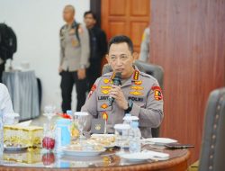 Kapolri Tegaskan Kehadiran Polisi Kawal Demokrasi, Bukan Batasi untuk Pendapat