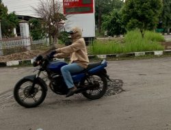 Diduga Ada Praktik Nakal, Motor “Grandong” Bebas Isi Pertalite di SPBU Sukamulya