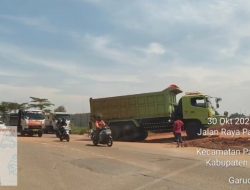 Diduga BSD Langgar Perda Soal Jam Operasional Mobil Pengangkut Tanah