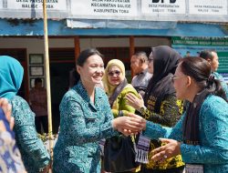 TP PKK Provinsi Sumut Evaluasi Desa Parsuratan,Balige Sebagai Desa Pelaksana Lingkungan Bersih dan Sehat