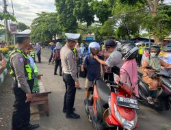 Operasi Zebra di Pati, Pengendara Tak Ditilang Justru Diberi Helm dan Coklat