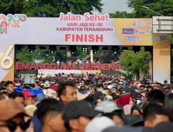 Bupati Agus Setyawan dan Forkopimda Pimpin Jalan Sehat Meriahkan Hari Jadi ke-191 Kabupaten Temanggung