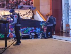 Detasemen Jibom Sat Gegana Polda Metro Jaya Laksanakan Sterilisasi Gereja Jelang Natal 2025 di Tamansari