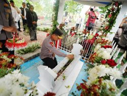 Ziarah Makam hingga Groundbreaking Museum Marsinah, Kapolri: Mengenang Pahlawan Nasional Buruh