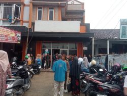 Masyarakat Kecamatan Cikupa Kabupaten Tangerang Kembali Mendatangi Kantor Pos Indonesia untuk Menerima BLTS Kesra Tahun 2025