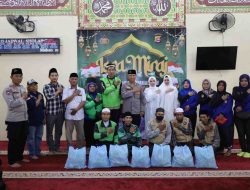 Teguhkan Iman Personel, Polresta Tangerang Peringati Isra Mi’raj dan Salurkan Bantuan Sosial