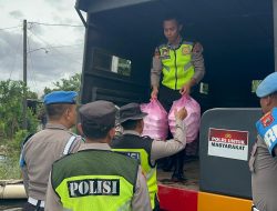 Melalui SPPG Polri, Polresta Pati Salurkan MBG untuk Warga Tondomulyo Terdampak Banjir