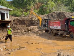 Polri Maksimalkan Bantuan dengan Kerahkan Alat Berat, Percepat Pemulihan Bencana di Sumatra