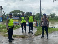 Libur Masih Ramai, Polisi Turun Langsung Amankan Wisata Air di Pati