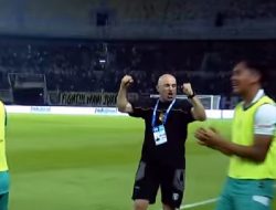 Unggul Jumlah Pemain Persebaya Surabaya Gagal Kalahkan Dewa