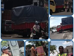 Berulang Kali Parkir Liar Truk Dibadan Jalan Kenjeran, Seperti Meremehkan Aparat Setempat