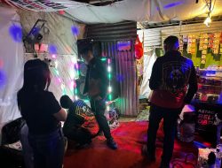 Polres Gresik Ungkap Peredaran Miras di MengantiHapus term: Puluhan Liter Miras Diamankan dari Warung Karaoke Puluhan Liter Miras Diamankan dari Warung Karaoke