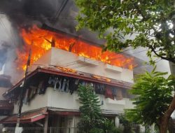 Rusun Sombo, di Lalap Sijago Merah Asap Hitam Membombong Tinggi Warga Panik Keluar Selamatkan Diri