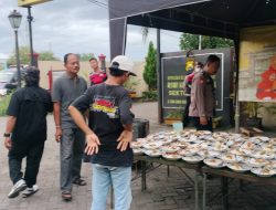 Dapur Berkah Ramadan Polsek Pakal: 600 Porsi Buka Puasa untuk Warga di Surabaya