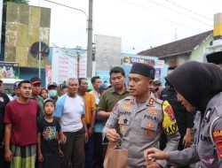 Kapolres Pasuruan Turun Langsung, 500 Takjil Dibagikan untuk Warga Bangil