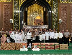 SIP 55 Resimen Desaka Dhira Pradhipa Polda Jawa Timur Gelar Baksos dan Santunan Anak Yatim di Bulan Ramadan