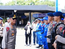 Wakapolri Tinjau Arus Mudik Via Udara, Pastikan Penyeberangan Merak–Bakauheni Terkendali