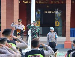 Amankan Malam Takbir, Kapolresta Pati Tekankan Humanisme dan Ketegasan dalam Apel Pergeseran Pasukan