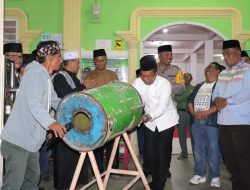 Wabup Toba Pukul Bedug Menandai Dimulainya Malam Takbiran