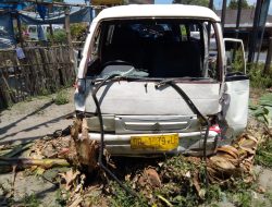 Seorang Pengendara Vario Tewas Setelah Menghantam Mobil Carry