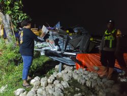 Respons Cepat Polisi Tangani Puting Beliung di Sukolilo, 4 Kandang Ayam Hancur dan Puluhan Ribu Ternak Terdampak