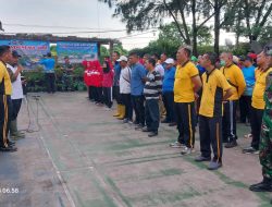 Sambut Hari Bumi 2026, Polsek Asemrowo Bersihkan Kampung Warna-Warni Tambat Labuh Shontoh Laut Surabaya,
