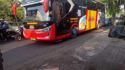 Bus AKAS Nopol N 7830 UP, Brutal Picu Kericuhan di Jalan Raya Kenjeran Saat Jam Sibuk brangkat kerja Pagi