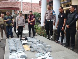 IRT Diduga Jadi Bandar Obat Keras Terlarang, Polres Cirebon Kota Amankan Puluhan Ribu Pil