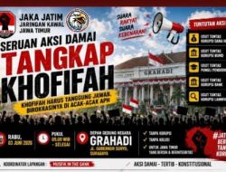 Massa Serukan Aksi Damai di Depan Grahadi, Soroti Dugaan Persoalan Tata Kelola dan Korupsi di Jawa Timur