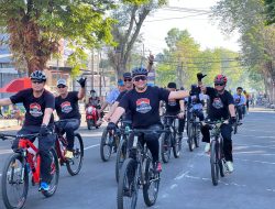 Polres Lumajang Gelar Gowes, Ribuan Pesepeda Sambut Hari Bhayangkara ke – 80