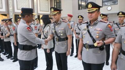 Perkuat Pelayanan Masyarakat: Irjen Pol. Drs. Nanang Avianto, M.Si., Resmikan Perombakan Skuad Polda Jatim