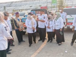 Plt. Kepala Kesbangpol Kabupaten Tangerang Tinjau Posko Darurat TPA Jatiwaringin, Koordinasikan Bantuan Kemanusiaan