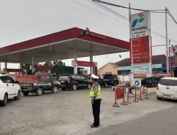 Pastikan Distribusi BBM Tetap Aman, Polres Toba Intensifkan Pengamanan dan Pengaturan di SPBU