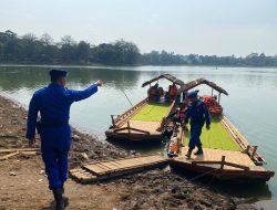 Polairud Pati Patroli Wisata Air Poncodan Waduk Seloromo, Ingatkan Pengunjung Utamakan Keselamatan