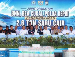 Terbongkar! Kapal Bawa 2,6 Ton Metamfetamin Cair di Perairan Karimun